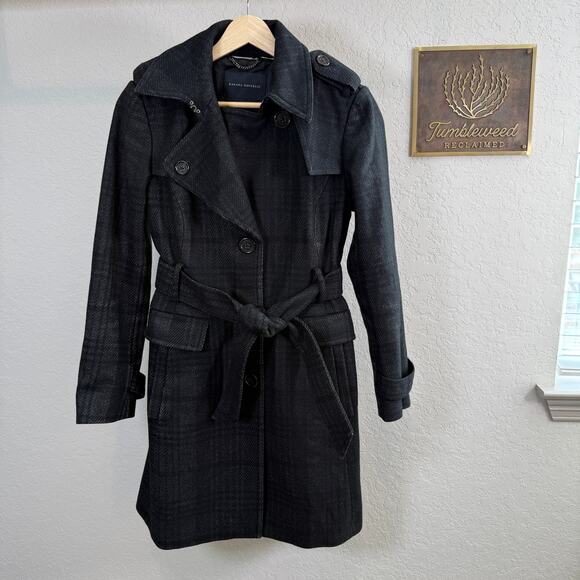 Banana Republic Jackets & Blazers - Women's Banana Republic Black Gray Wool Blend Plaid Coat Size XS‎ Petite